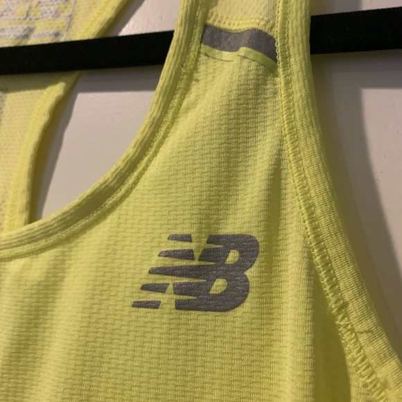 New Balance Ice 2.0 Tank Top Size Small - Picture 3 of 6